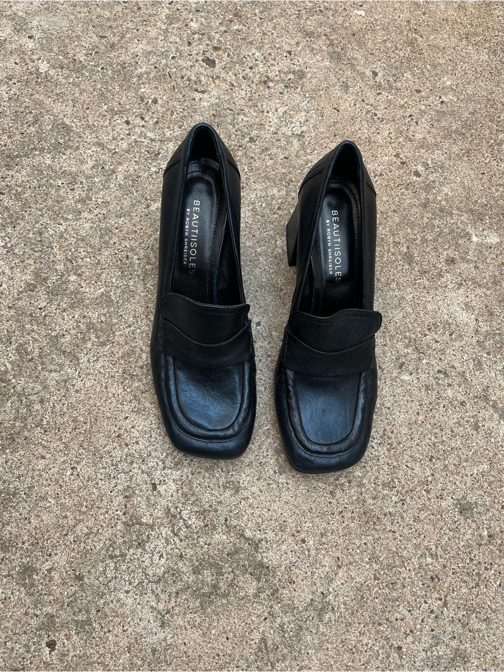 BEAUTISOLES bY Robin Shreiber Size 8.5